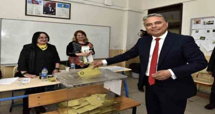 Demokrasi Otobüsü, depremzede vatandaşları sandığa ulaştıracak