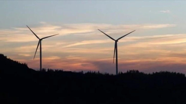 Deprem bölgesindeki rüzgar enerjisi santralleri üretime devam ediyor