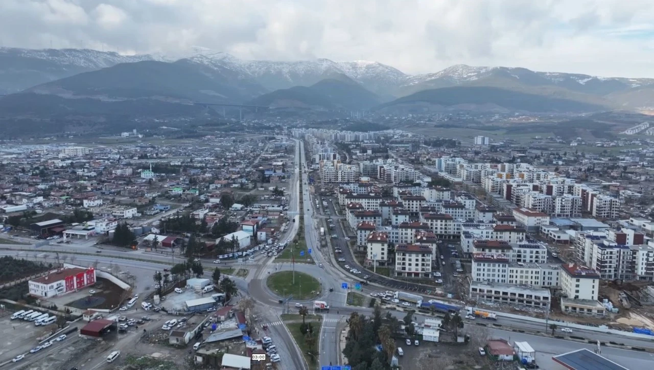 Depremin Yıktığı Nurdağı K&uuml;llerinden Doğdu