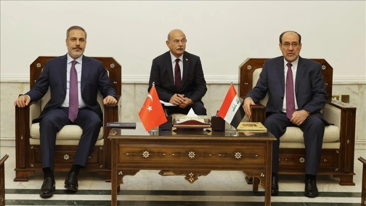 Dışişleri Bakanı Fidan, Ulusal Hikmet Akımı lideri Hekim ve Irak eski Başbakanı Maliki ile görüştü
