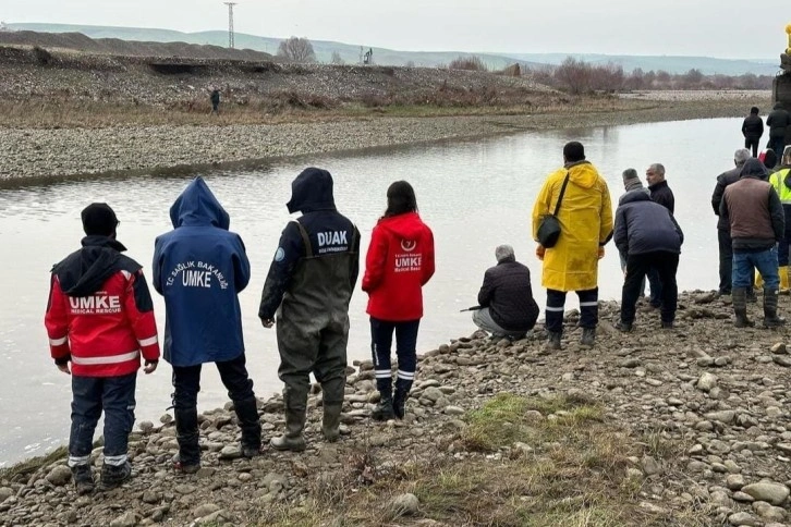 Diyarbakır’da 36 kişilik ekip dört gündür kayıp vatandaşı arıyor