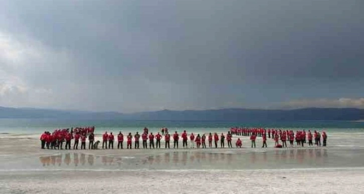 Dünyaca ünlü Salda Gölü’nde su altı arama kurtarma tatbikatı