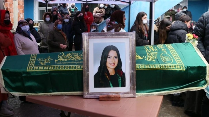 Eski nişanlısının öldürdüğü avukat Yıldız Samsun'da son yolculuğuna uğurlandı