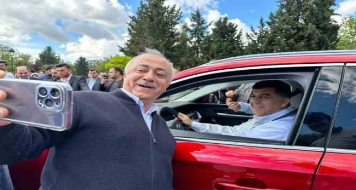 Fadıloğlu, Togg’u kullandı