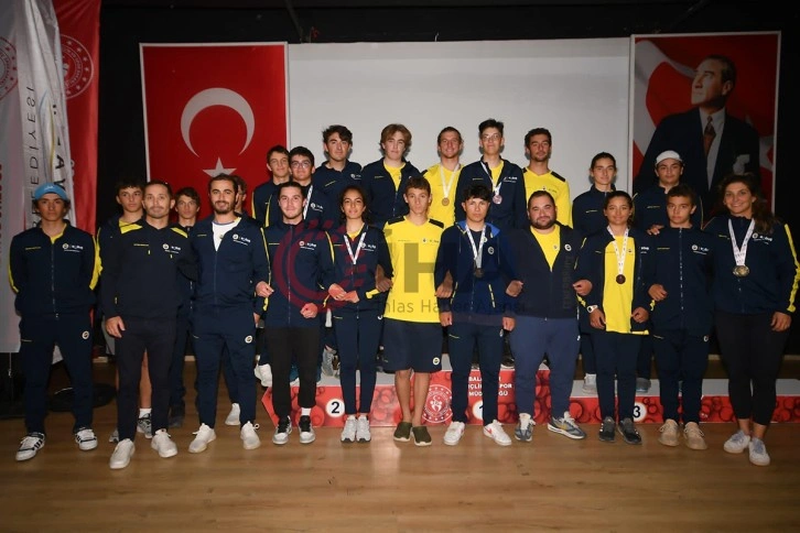 Fenerbahçe Yelken’den tarihi başarı