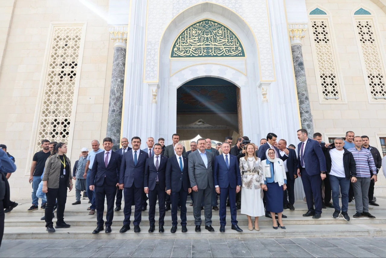 Fuat Oktay Gaziantep’te vatandaşlarla buluştu