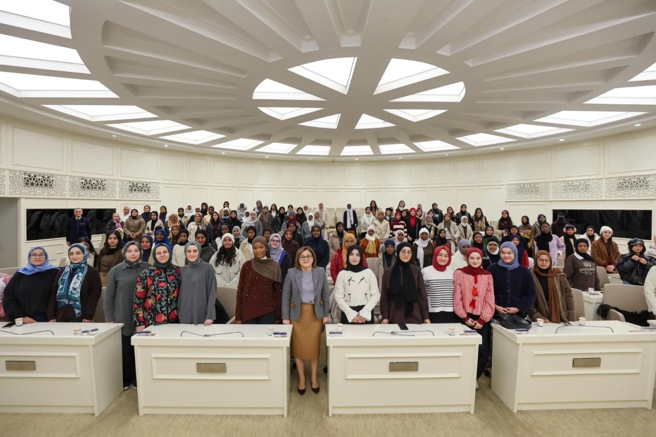 Gaziantep, D&uuml;nyanın Gen&ccedil; El&ccedil;ilerini Ağırladı