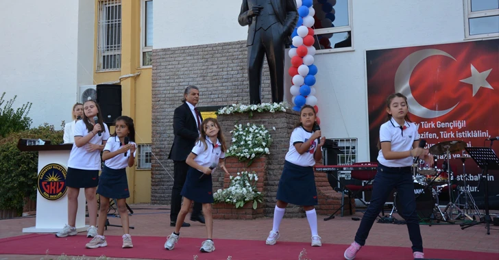 Gaziantep Kolej Vakfı Özel Okullarında ziller coşkuyla çaldı