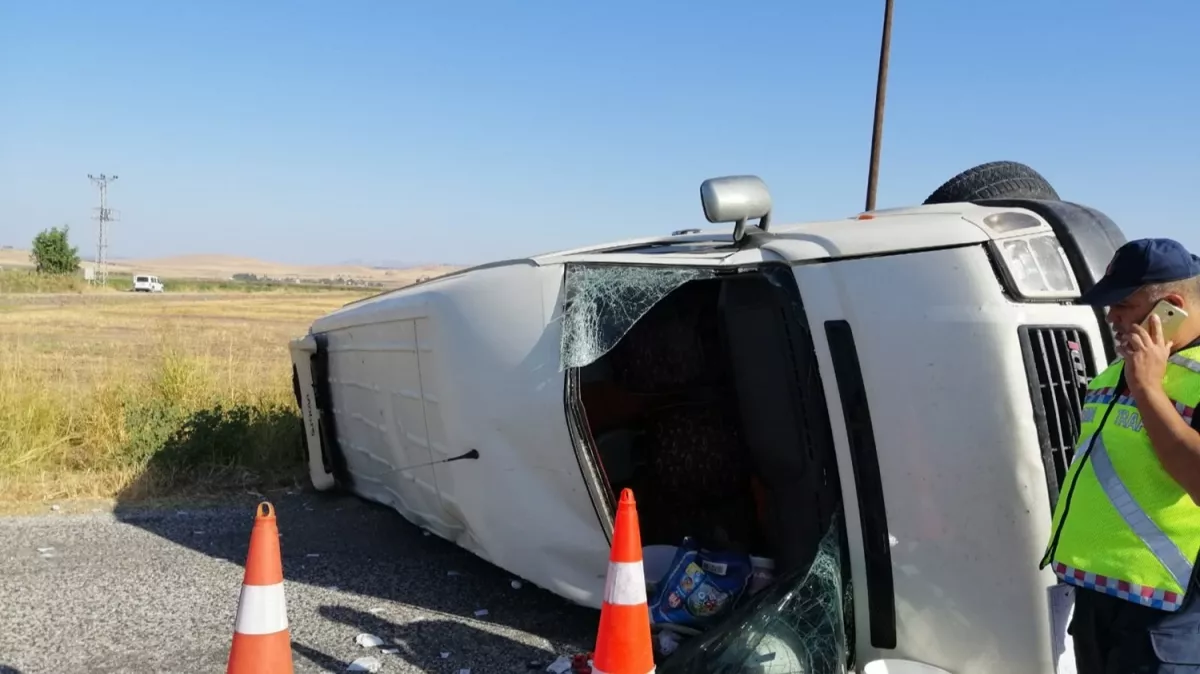Kahramanmaraş'ta minibüs devrildi... 1 ölü!