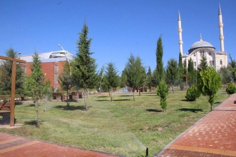 Kilis 7 Aralık Üniversitesinde yeni parklar oluşturuldu