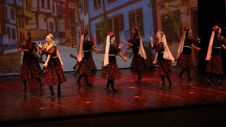  Gaziantep Opera ve Bale festivalinin kapanışı ''Memleketim'' müzikaliyle oldu