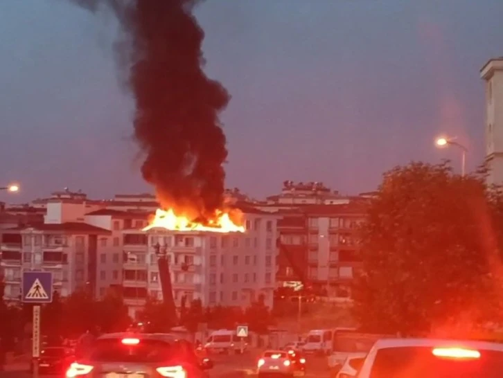 Gaziantep'te çatı yangını korkuttu