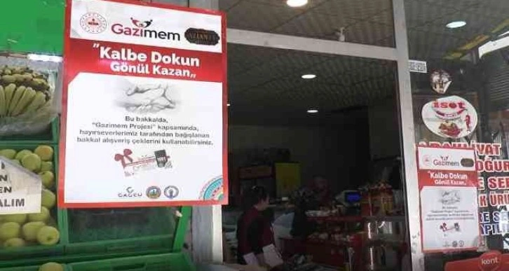 Gaziantep’te 40 bin aileye 15 milyon liralık "Bakkal Çeki" dağıtıldı