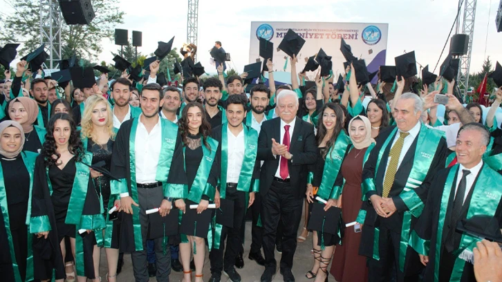  GİBTÜ’de mezuniyet heyecanı