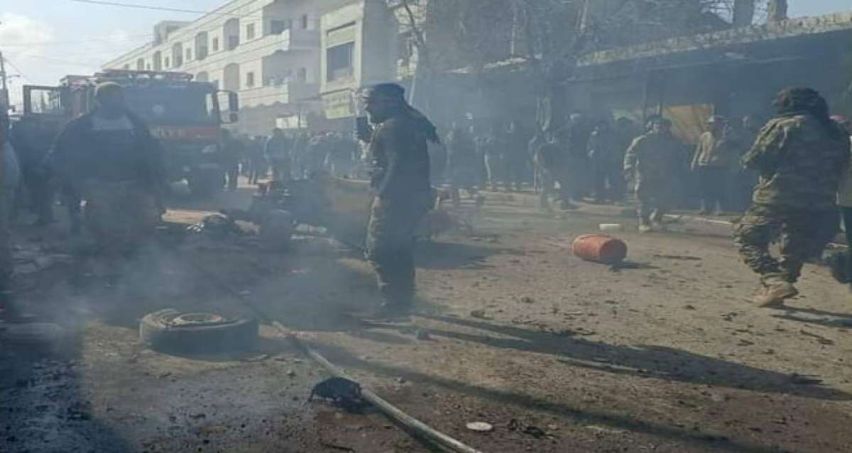 Halep'te bomba yüklü araçla saldırı: 2 ölü, 12 yaralı