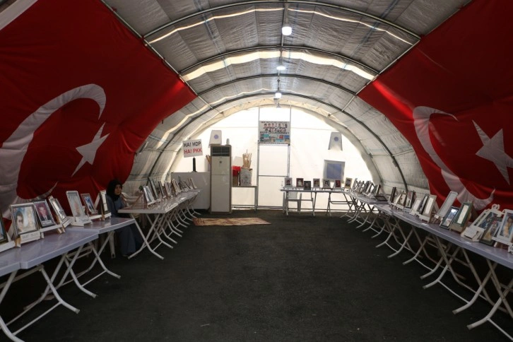 HDP'nin kapsında çadır kuran aileler bin 353 gündür evlatları için haykırıyor