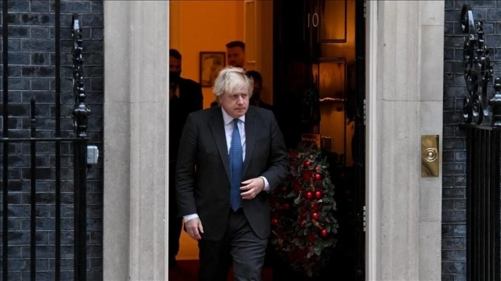 İngiltere'de 'Başbakanlıkta yeni parti' iddiaları Johnson üzerindeki baskıyı artırdı