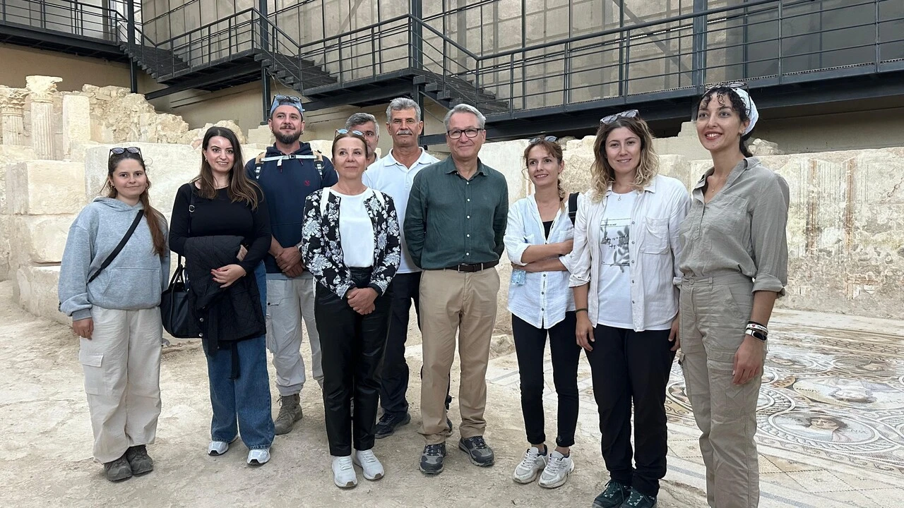 İş Bankası’ndan Muzalar Evi’ne koruma desteği