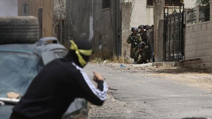 İşgal altındaki Batı Şeria'da Filistinli grupların ellerindeki silahlar gündemde