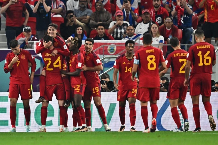 İspanya, Dünya Kupası’na ‘farklı’ başladı