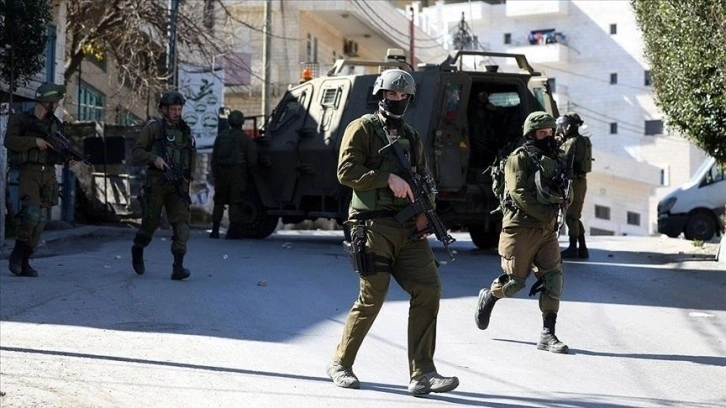 İsrail güçleri Batı Şeria'da 2 Filistinli çocuğu yaraladı