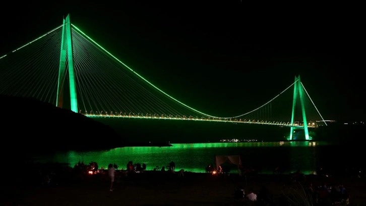İstanbul'da iki köprü 