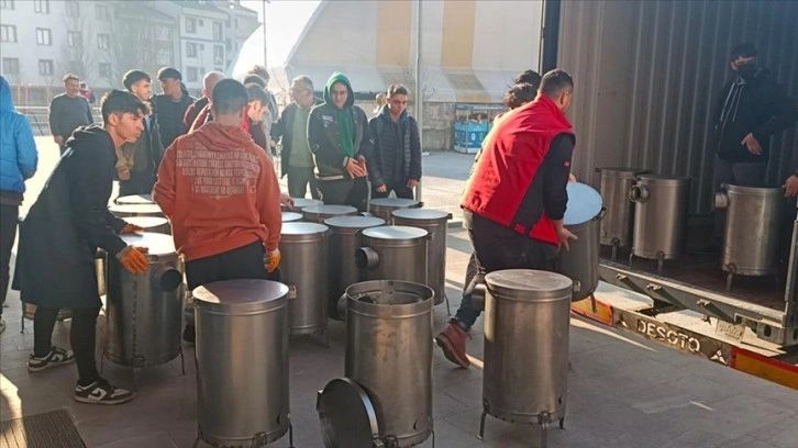 İstanbul'da öğrencilerin yaptığı sobalar deprem bölgesine gönderildi