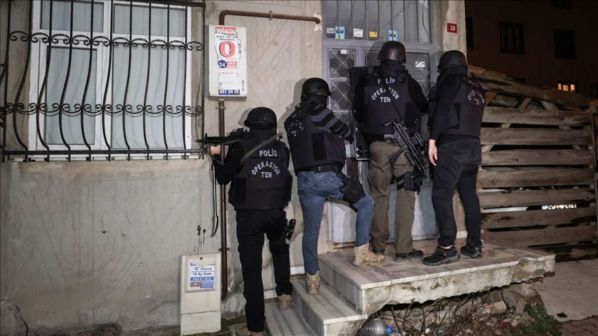 İstanbul'da terör örgütü PKK'ya yönelik operasyonda 21 kişi gözaltına alındı