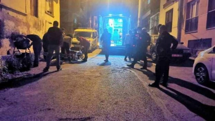 İzmir’de korkunç olay: Bebeğinin yanında defalarca bıçaklandı!