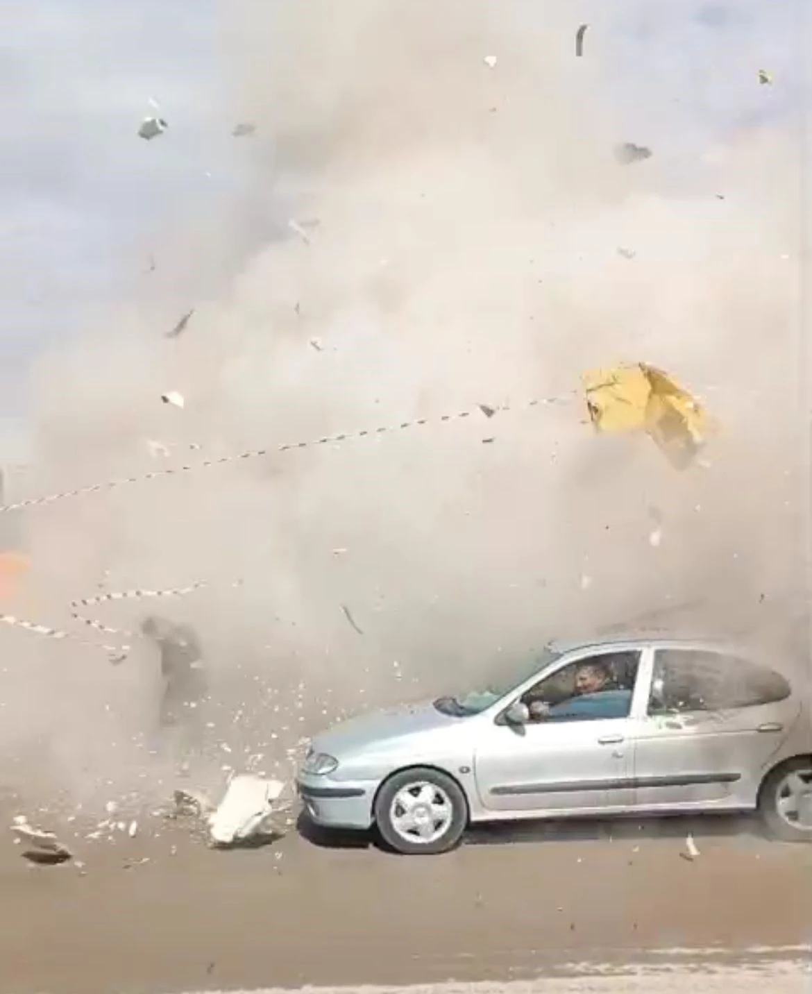 Kahramanmaraş'ta kontrollü yıkım kontrolsüz yıkıma dönüştü