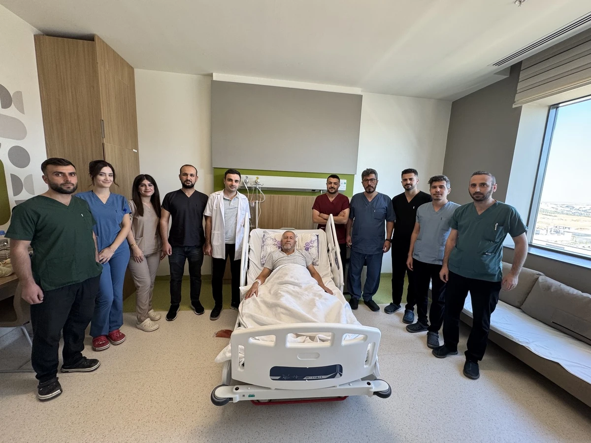 Kapalı Yöntemle Prostat Kanseri Ameliyatı: Gaziantep Şehir Hastanesinden Bir İlk Daha