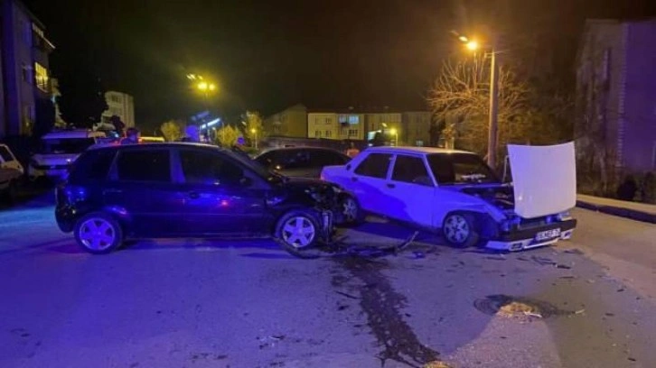 Karabük'te trafik kazası: 2 yaralı