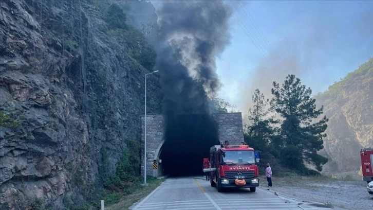 Karabük'te tünelde alev alan tankerdeki yangın söndürüldü
