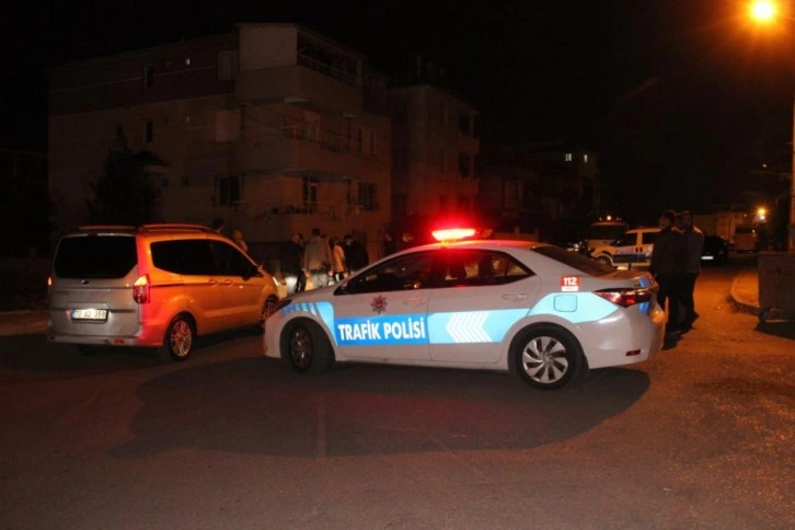 Karaman'da bir kişi, halasının oğlunu silahla vurdu