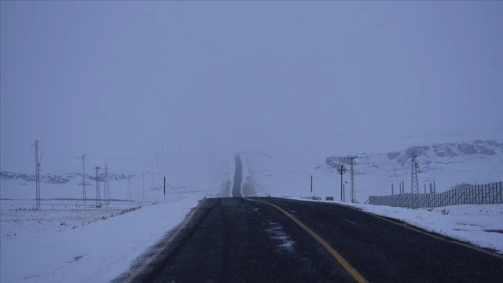 Kars'ta kar, Erzurum, Ardahan ve Ağrı'da soğuk hava etkili oluyor