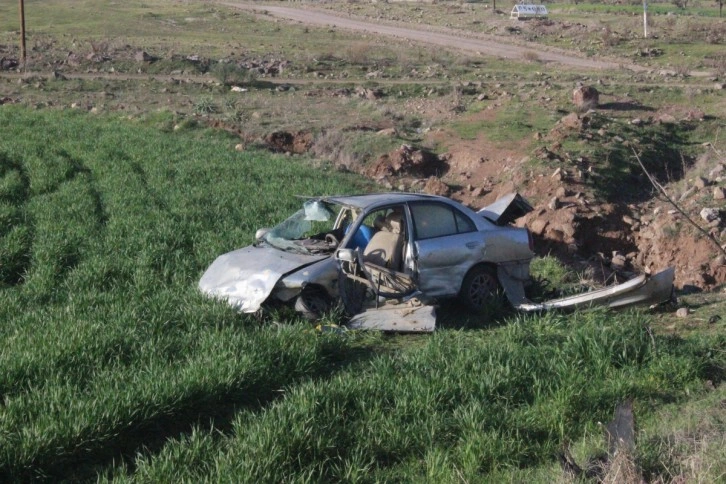 Kilis’te otomobil şarampole uçtu: 3 ağır yaralı