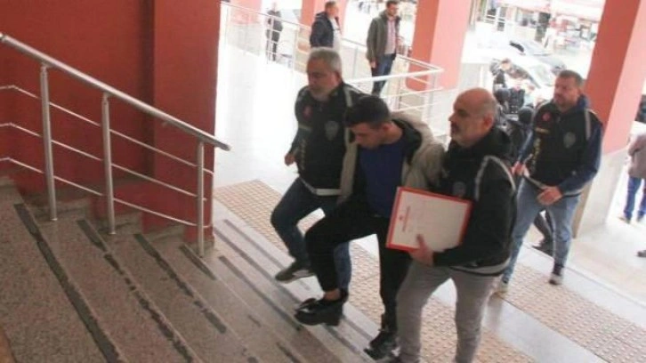 Kocaeli'de halk otobüsü şoförünü darbeden zanlı tutuklandı
