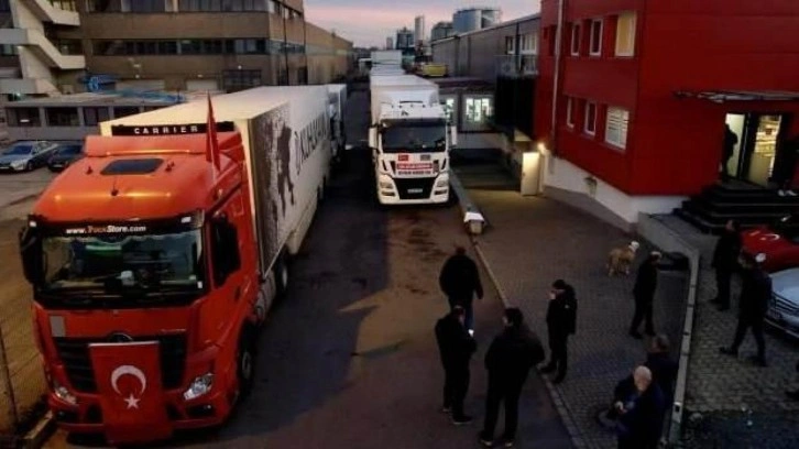 Köln'den 120 tonluk yardım malzemesi 6 tırla deprem bölgesine yola çıktı
