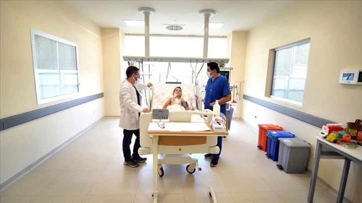 Konya Şehir Hastanesi 'hibrit' ameliyathanesi ile 0-18 yaş kalp hastalarına şifa oluyor