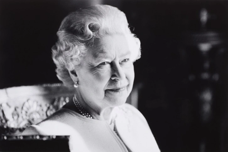 Kraliçe II. Elizabeth'in onuruna İngiltere’de 1 dakikalık saygı duruşu