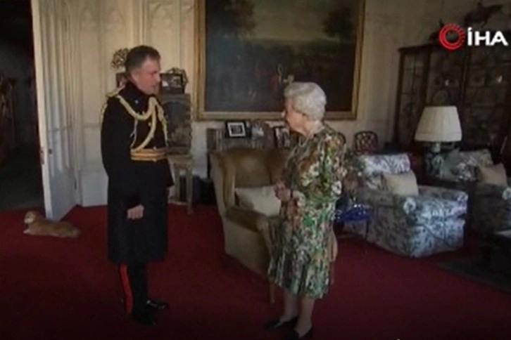 Kraliçe II. Elizabeth'ten uzun zaman sonra ilk kez yüz yüze görüşme