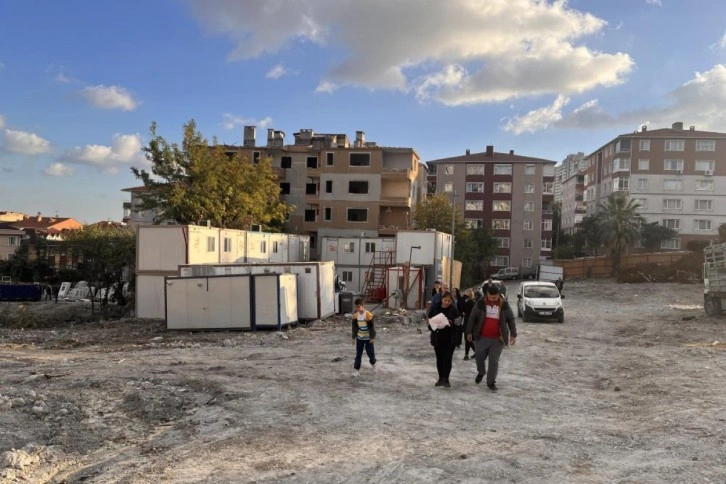 K&uuml;&ccedil;&uuml;k&ccedil;ekmece'de 180 dairenin kentsel d&ouml;n&uuml;ş&uuml;m&uuml; i&ccedil;in ilk adımlar atıldı