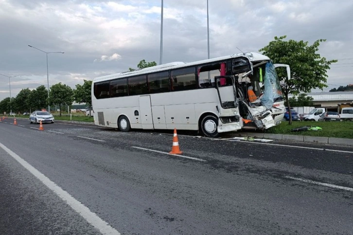 Kütahya Tavşanlı'da işçi servisleri çarpıştı: 11 yaralı