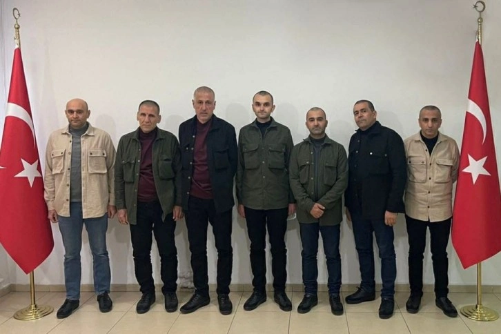 Libya'da 2 yıldır alıkonulan 7 Türk vatandaşı yurda getirildi!