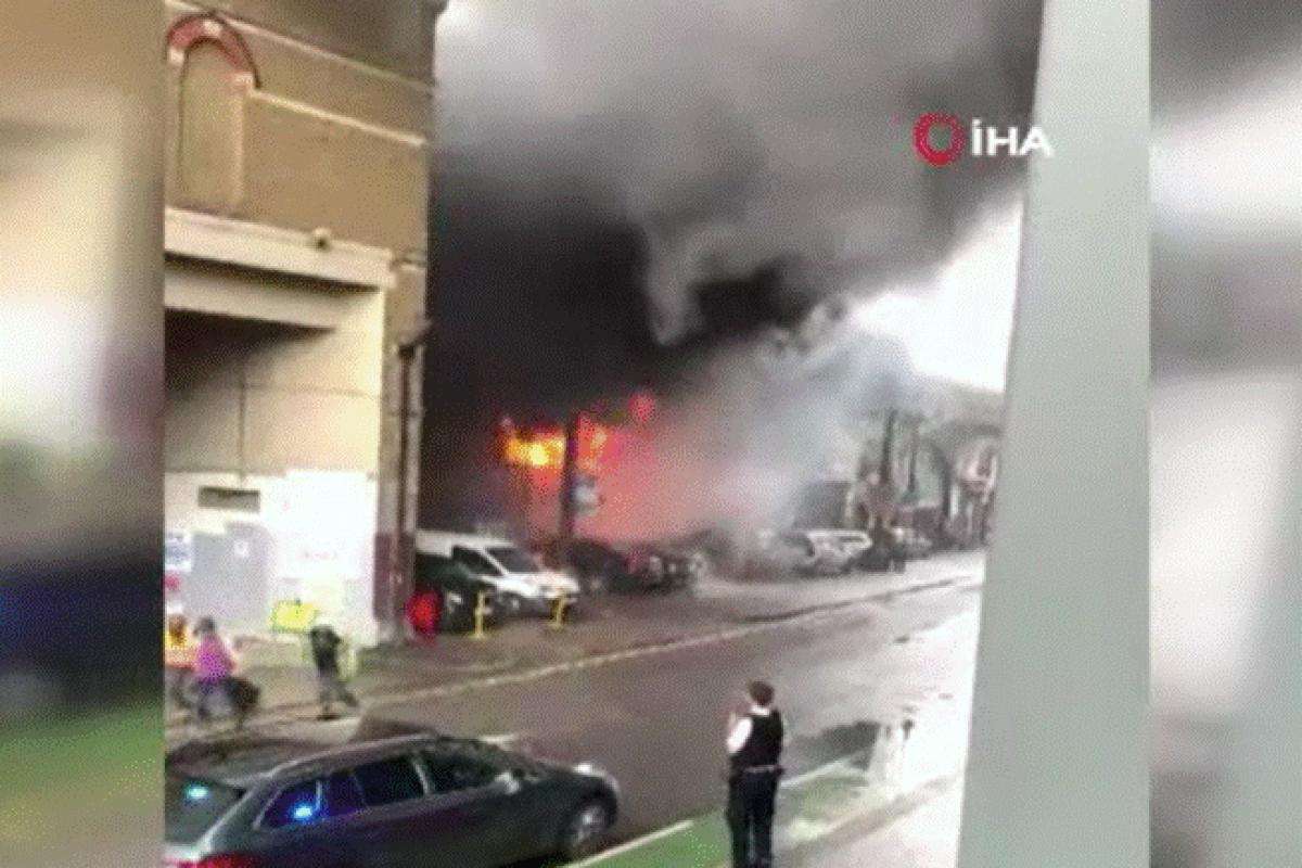 Londra'daki yangında 5 kişi yaralandı
