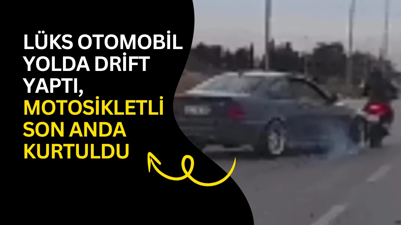 L&uuml;ks otomobil yolda drift yaptı, motosikletli son anda kurtuldu