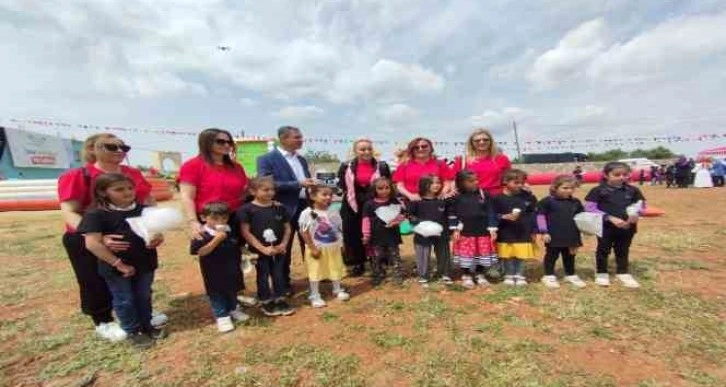 Mardin’de dezavantajlı öğrenciler çocuk festivaliyle doyasıya eğlendi