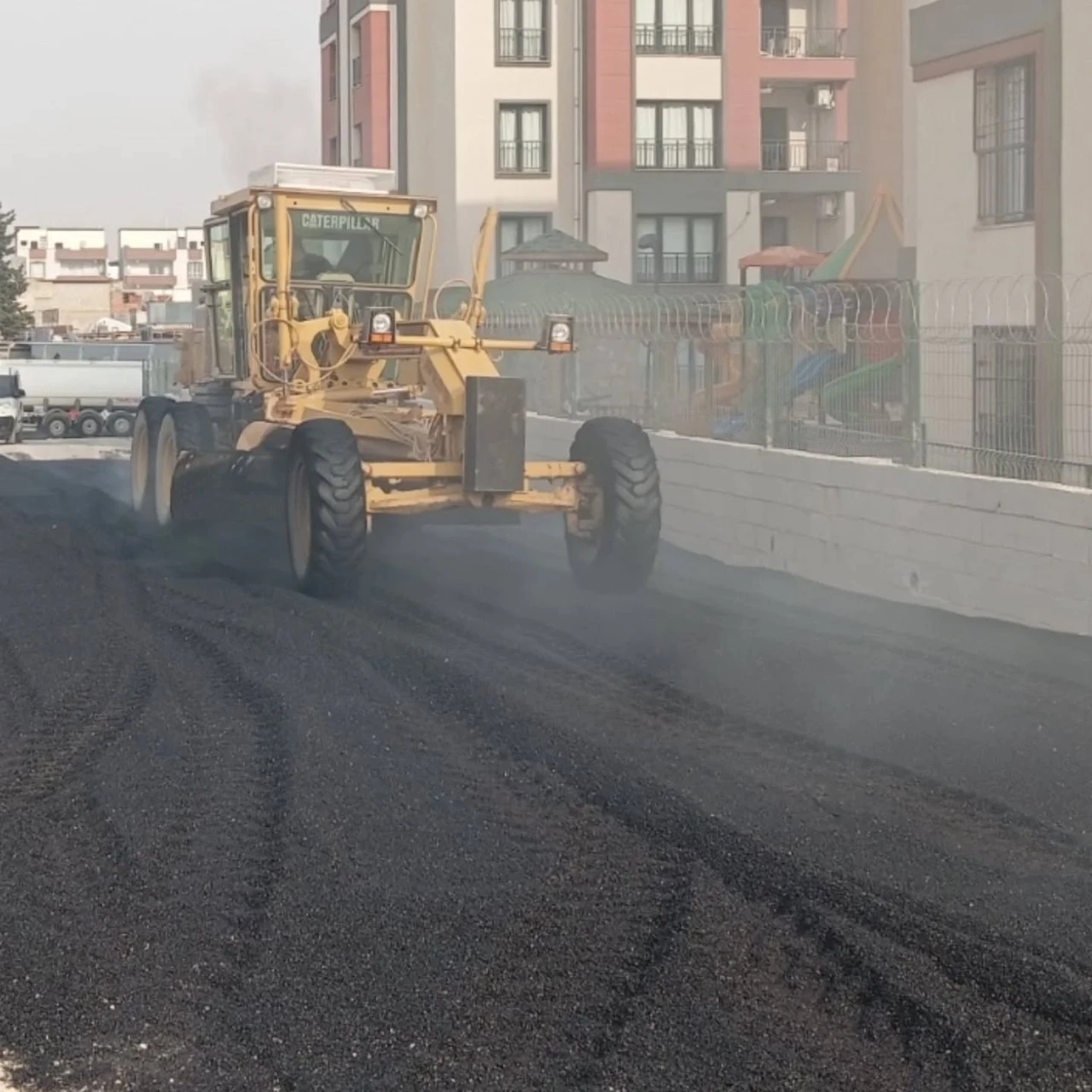 Merkezden kırsala: Nizip’te yollar yenileniyor