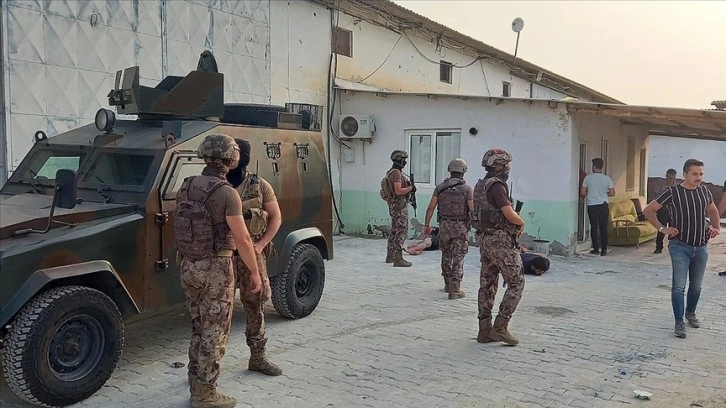 Mersin'de eylem hazırlığında oldukları değerlendirilen 2 PKK'lı terörist yakalandı