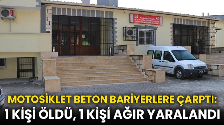 Motosiklet Beton Bariyerlere Çarptı: 1 Kişi Öldü, 1 Kişi Ağır Yaralandı
